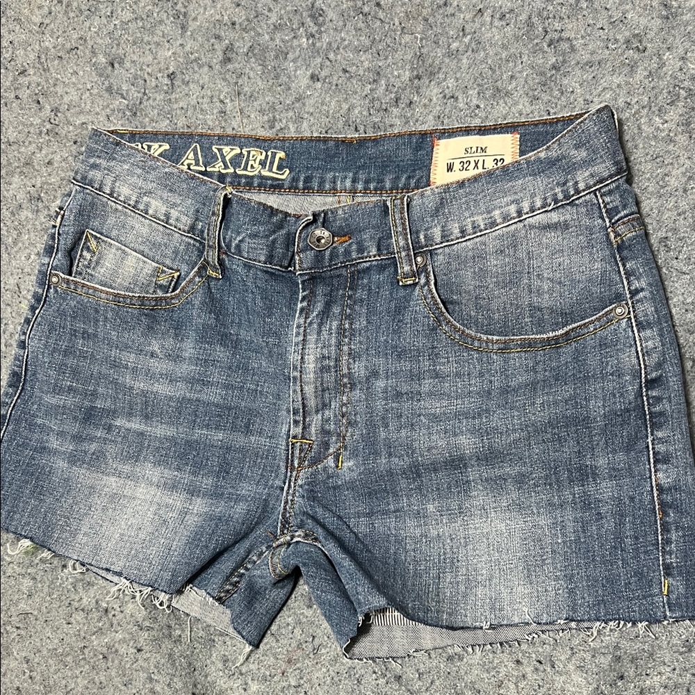 TK Axel cut off Jean shorts (32)